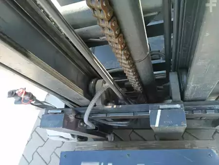 Reach Trucks 2019  Still FM-X 20 (5)