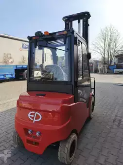 Elektro 4 Rad 2026  EP Equipment EFL253P / T6500 (2)