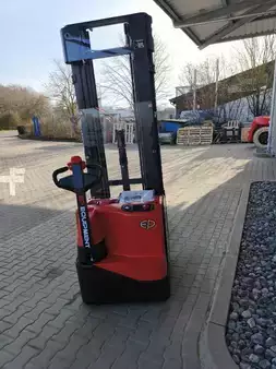 Wózek wysokiego podnoszenia 2026  EP Equipment WSA161i-T5500 (1)