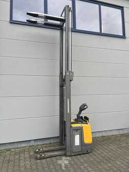 Ruční vysokozdvižný vozík 2018  Jungheinrich ERC14 (2)