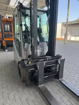 Carrelli elettrici 4 ruote 2019  Still RX60-35 (6)