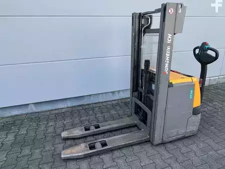 Hochhubwagen 2017  Jungheinrich EJC216 (1)