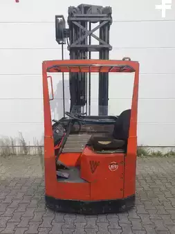 Carretilla retráctil 1993  BT RT1350SE13 (4)
