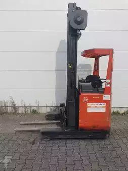 Carretilla retráctil 1993  BT RT1350SE13 (1)