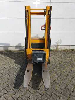 Hochhubwagen  Jungheinrich EJC L10 (3)