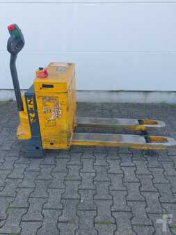 Niederhubwagen 2002  Jungheinrich ELE20 (3)