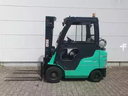 Nestekaasutrukki 2011  Mitsubishi FG20CN 2SP450 (1)