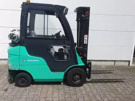 Nestekaasutrukki 2011  Mitsubishi FG20CN 2SP450 (2)