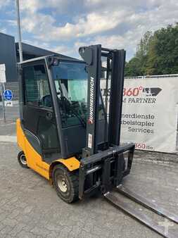 Treibgasstapler 2010  Jungheinrich TFG 320 s (3)