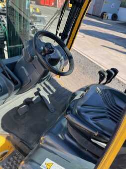 Treibgasstapler 2008  Jungheinrich TFG 425 (2)