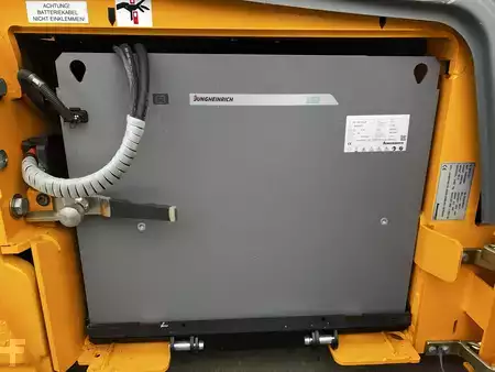 El Truck - 3-hjul 2017  Jungheinrich EFG 220 (9)