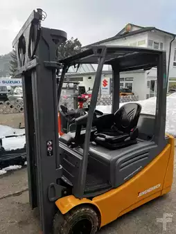 El Truck - 3-hjul 2017  Jungheinrich EFG 220 (1)