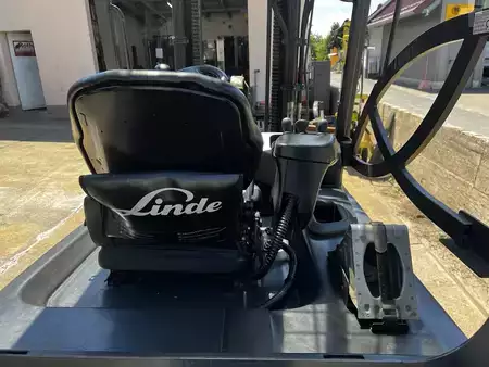 Elektro 4 Rad 2020  Linde E 25L 01 (12)