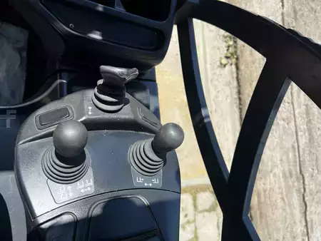 Elektro 4 Rad 2020  Linde E 25L 01 (16)