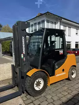 Dieselstapler 2015  Jungheinrich DFG S50s (2)