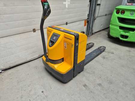 Electric Pallet Trucks 2002  Jungheinrich EJE20 (1)