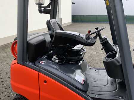 LPG Forklifts 2018  Linde H18T-01 (7) 