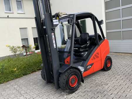 Treibgasstapler 2018  Linde H35T (2)