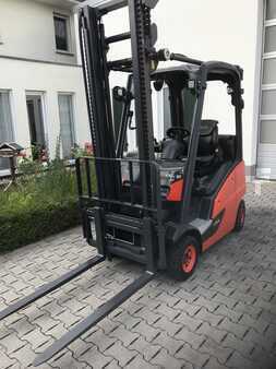 Wózki gazowe 2017  Linde H16T-01 (6)