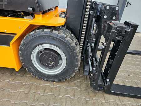 Erikoistrukki 2007  RMF KSL70G - Compact (10)