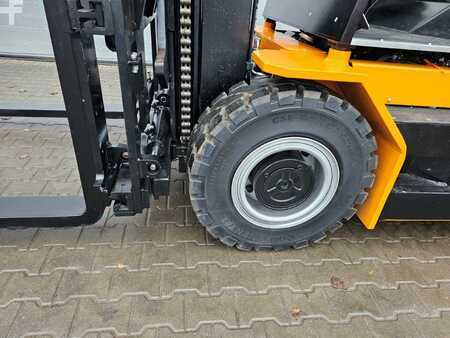 Erikoistrukki 2007  RMF KSL70G - Compact (9)