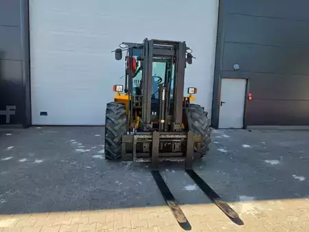 Terénní vysokozdvižný vozík 2017  JCB 940-4 T4 - TRIPLEX (3)