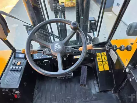 Terénní vysokozdvižný vozík 2017  JCB 940-4 T4 - TRIPLEX (6)