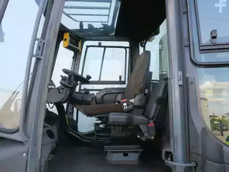 Chariots élévateurs diesel 2016  Kalmar DCG120-6 (5)
