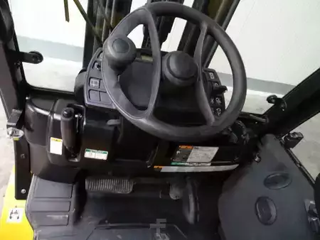 Treibgasstapler  Yale GLP30VX - TRIPLEX (7)