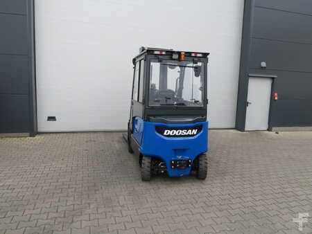 Doosan B30X-7ac - TRIPLEX - DEMO