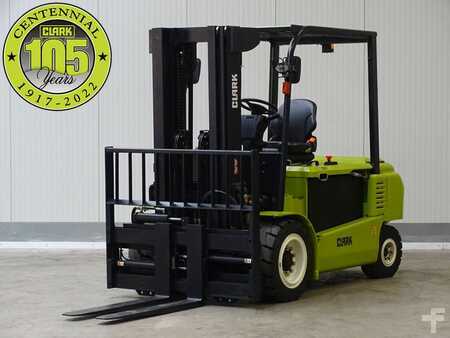 Elektrisk- 4 hjul Clark GEX50 - NEU - TRIPLEX
