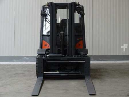 Empilhador diesel 2015  Linde H50D-02 -Container-Indoor-Stapler -TRIPLEX (3)