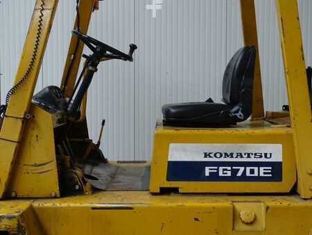 Chariot élévateur gaz 1986  Komatsu FG70E-4 (6)