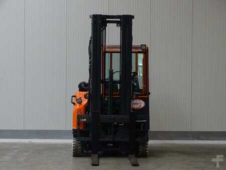 Combilift C2500CB - TRIPLEX