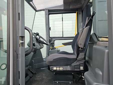 Dieselový VZV 2008  Kalmar DCD250-12LB (5)