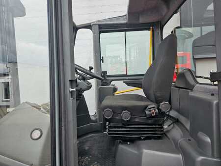Diesel heftrucks 2017  Kalmar DCF80-9 (5)