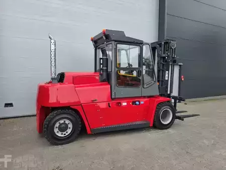 Diesel Forklifts 2017  Kalmar DCF80-9 (3)