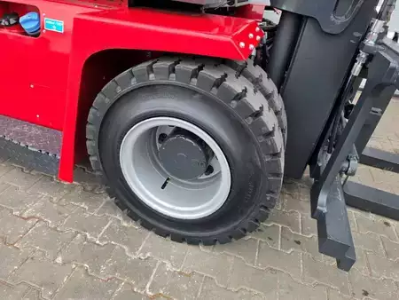 Diesel Forklifts 2017  Kalmar DCF80-9 (8)