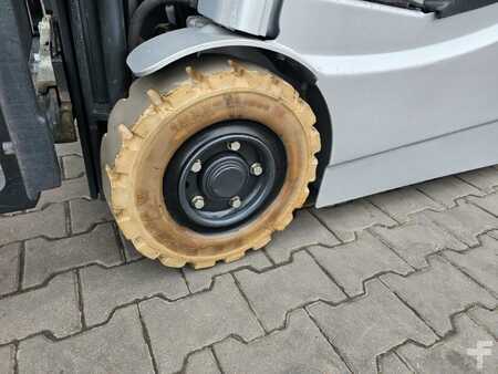 Electric - 3 wheels 2016  Still RX50-16 (8)