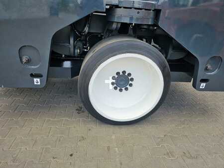 Vierwegestapler 2014  Combilift C14000H (8)