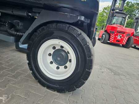 Vierwegestapler 2014  Combilift C14000H (9)