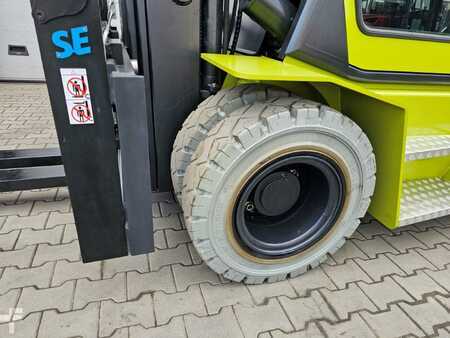 Wózki widłowe diesel 2024  SAGO C80D - Container-Indoor-Stapler (9)