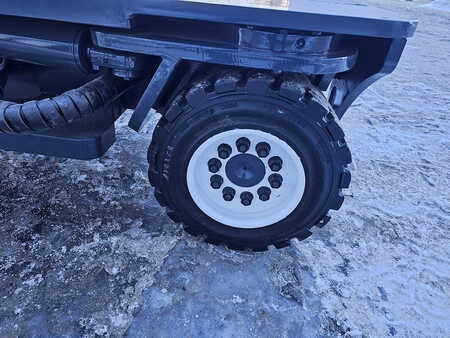 Carretilla de 4 vías 2003  Combilift C4000 - TRIPLEX (10)