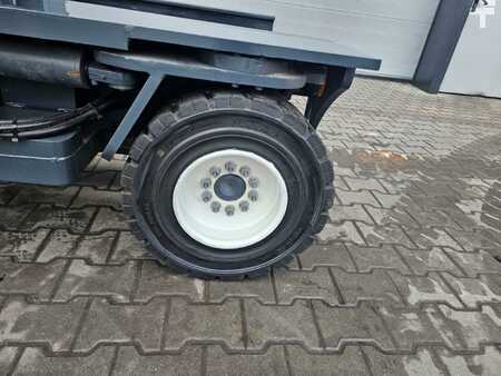 Wózki 4-kierunkowe  Combilift C5000L - TRIPLEX (8)