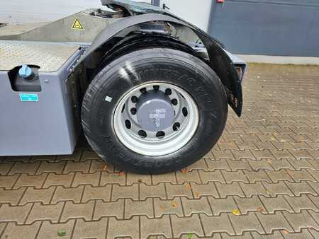 Terminálový traktor 2013  Terberg YT182 (10)