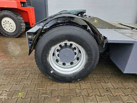 Terminálový traktor 2013  Terberg YT182 (7)