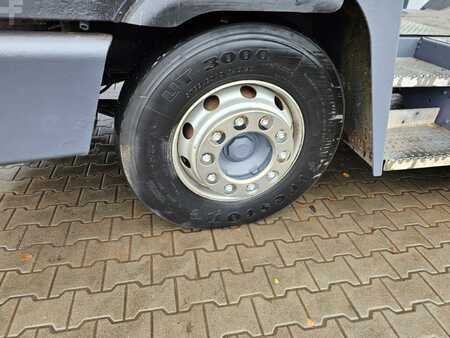 Terminálový traktor 2013  Terberg YT182 (9)