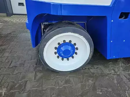 Kompakt gaffeltruck 2012  Herbst - ATAIR ATAIR IV 150 CV (7)