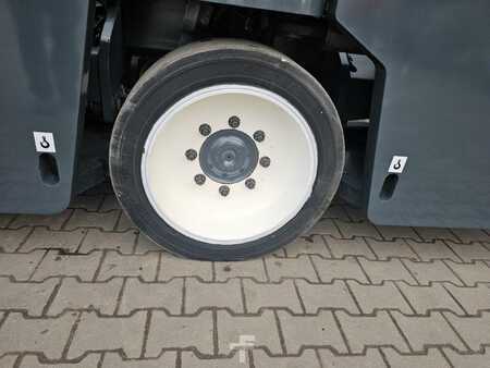 452_4595-9.jpg?v=1763666775