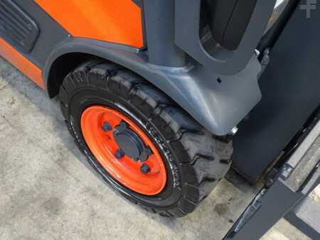 Elektro 4 Rad 2018  Linde E16P-02 - TRIPLEX (10)